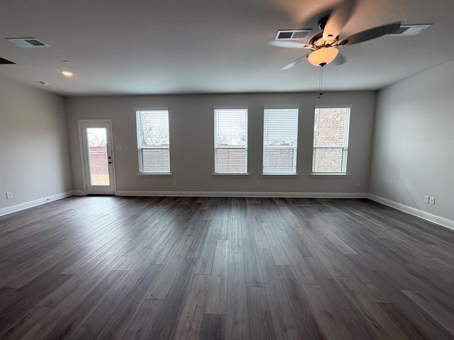 Building Photo - 2117 Layla Dr