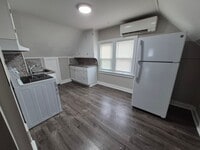 Building Photo - 512 S Washington St