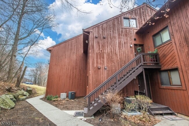 Building Photo - 4 Winter Park Dr