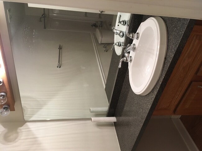 Building Photo - 1722 Ranchview Dr