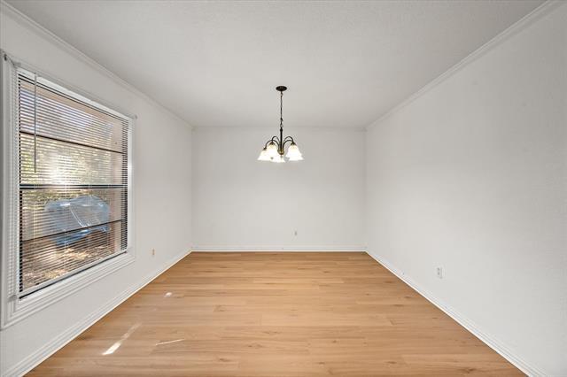 Building Photo - 344 Bedford Ct E