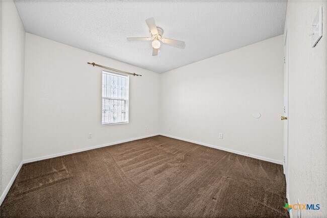 Building Photo - 3211 Tom Lockett Dr