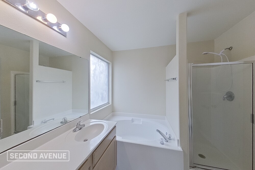 Building Photo - 5110 Spring Brook Dr