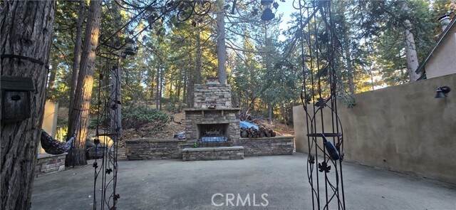 Building Photo - 27607 Oak Knoll Dr