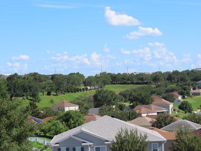 Building Photo - Spacious 4 Bedroom Pool Home Plus Addition...
