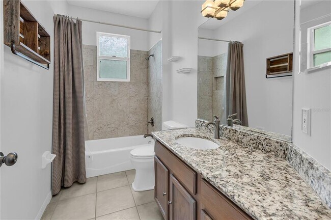 Building Photo - 721 Stonecrest Dr