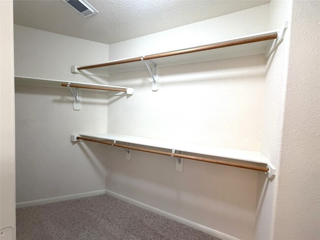 Building Photo - 21411 Venture Park Dr