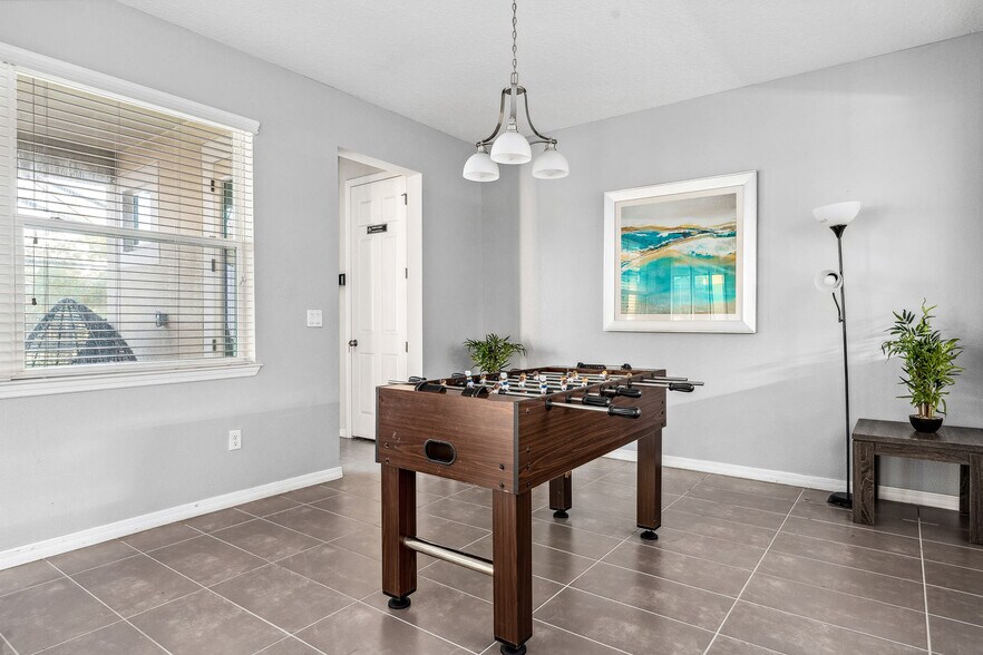 Building Photo - 9063 Sunshine Ridge Loop
