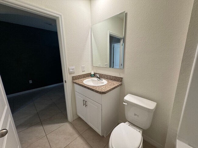Building Photo - 3BD/2BA Modern Florida Home Living Reimagined — Solar-Powered Elegance Near I-95 in Edgewater! FU...