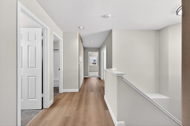 Building Photo - Renovated Court Location Beauty – Spacious 4BD Home Near Pleasant Hill!