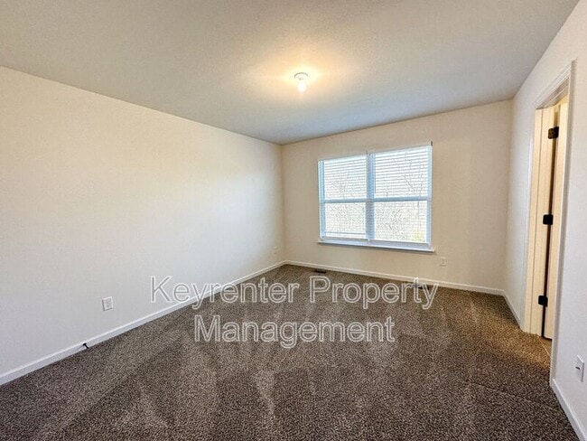 Building Photo - 350 Hammerstone Dr