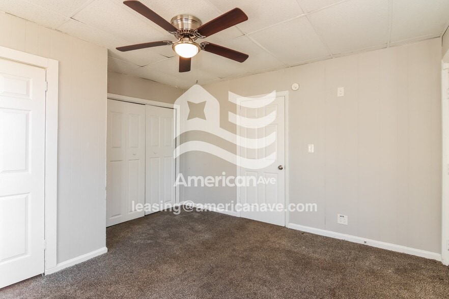 Building Photo - 605 S Lee St