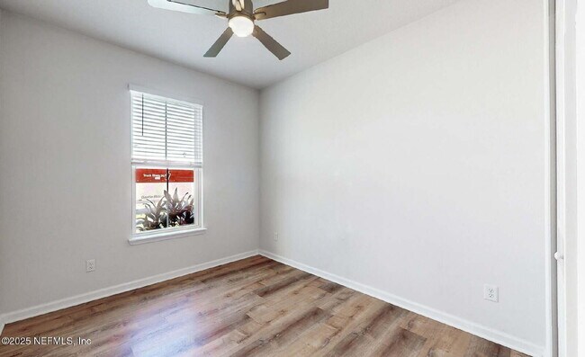 Building Photo - FOR RENT: 3BR 3BA SINGLE FAMILY HOUSE - Modern Greyhawk Retreat with Pond Views, Flex Space & Res...