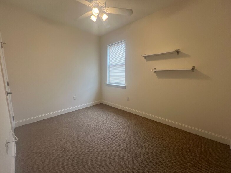 Building Photo - 1930 N 17th St