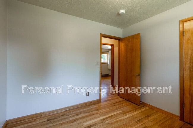 Building Photo - 4705 NW Harney St