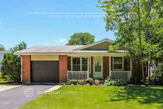 Building Photo - 2401 Birch Ln