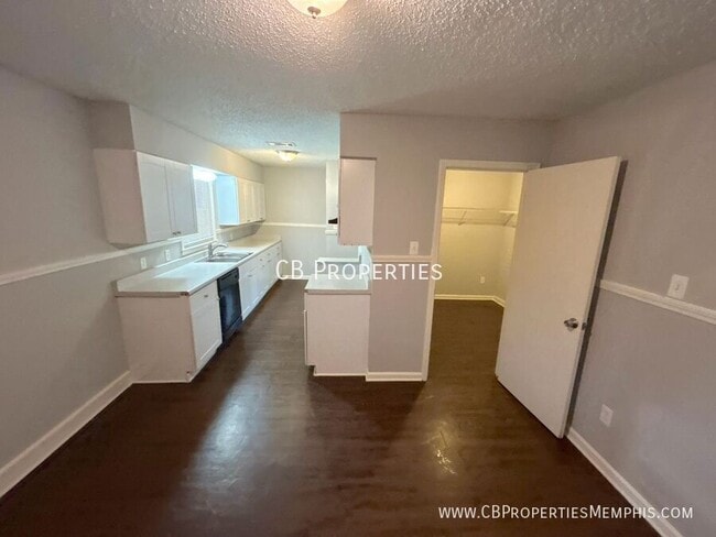 Building Photo - 3830 Philsdale Ave