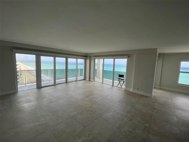 Building Photo - 3500 Galt Ocean Dr