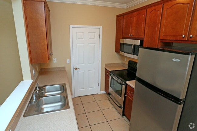 Kitchen - Campus Corner