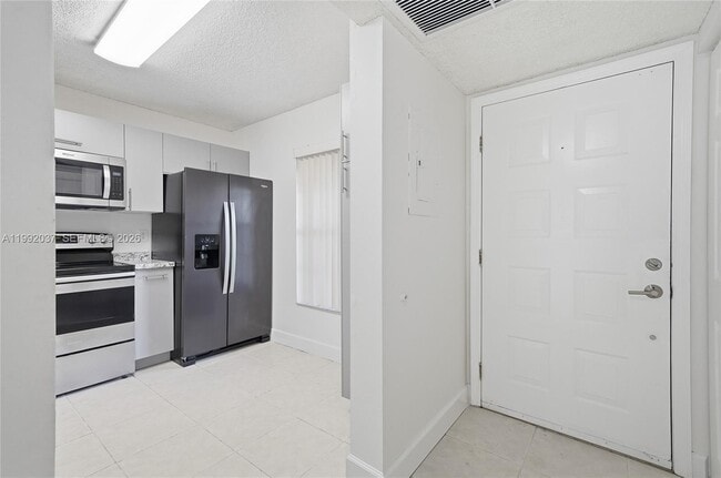 Building Photo - 2376 NW 89th Dr