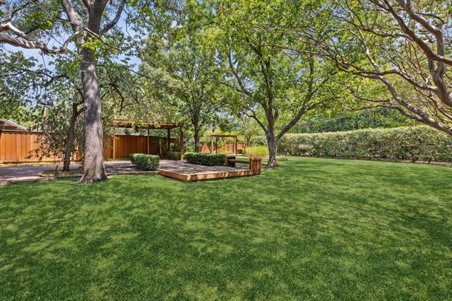 Building Photo - 10714 Royal Springs Dr