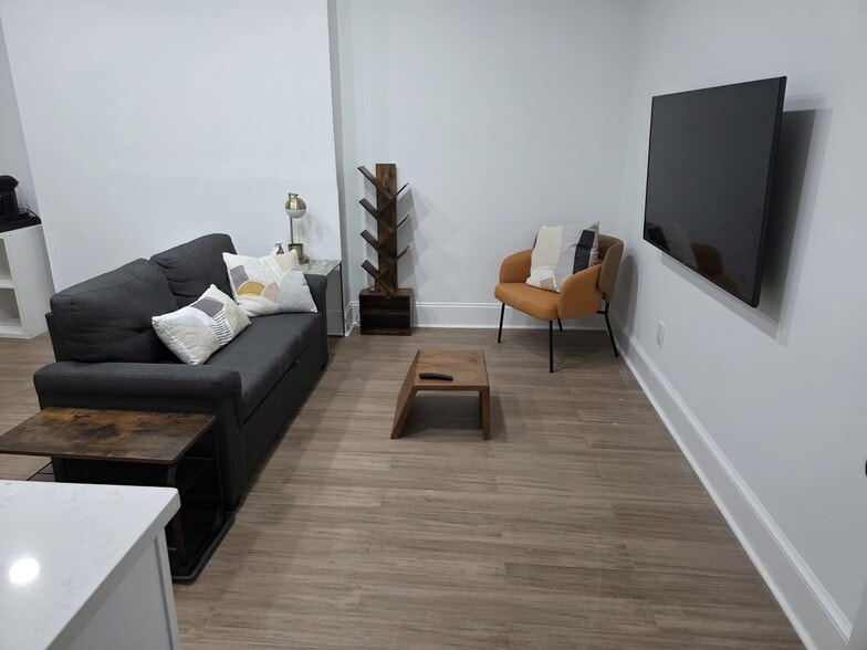 View of livingroom - 313 N 37th St