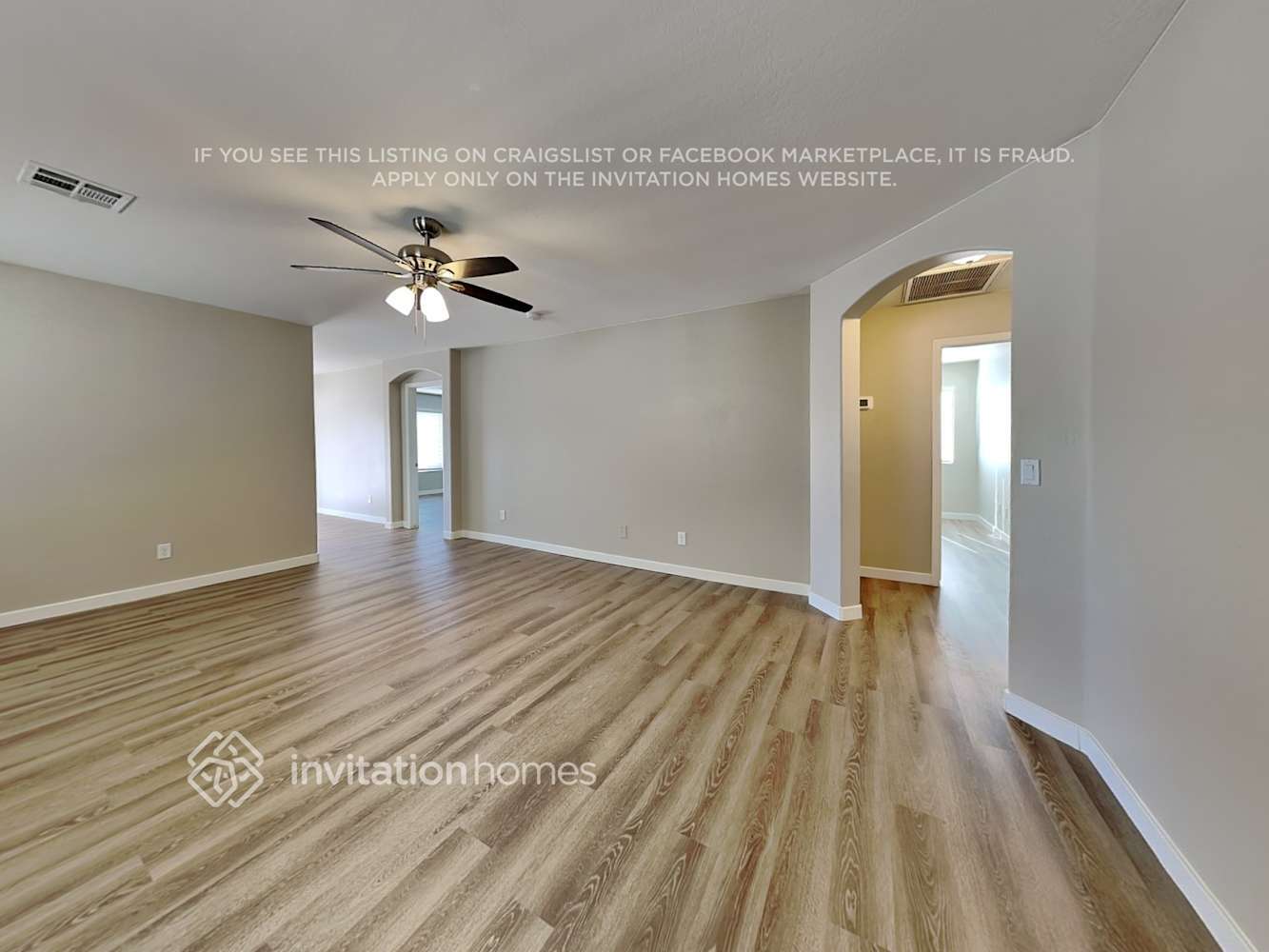 Building Photo - 927 S 239th Ln