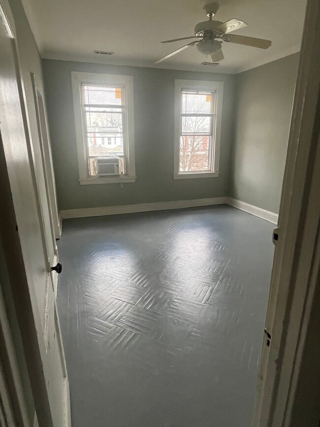Building Photo - 3448 Reisterstown Rd