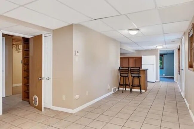 Building Photo - TM - 01 - Cliffside Dr