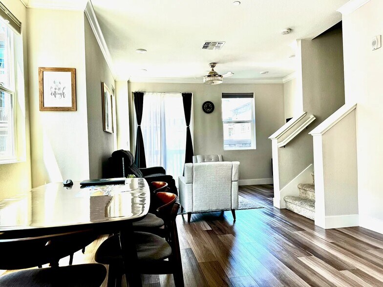 Dinning Area - 1438 Cherry Cir