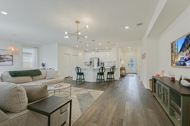 Building Photo - 7216 Kilday Cv