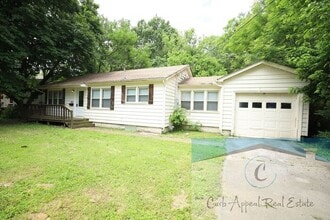 Building Photo - Completely renovated 3 bed 1 bath home - 1 car garage and storm shelter!!