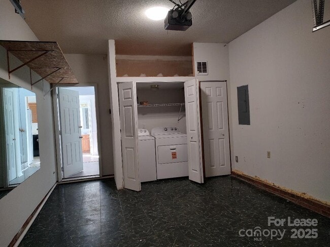 Building Photo - 7428 Chital Rd