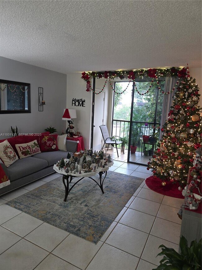 Building Photo - 8035 SW 107th Ave