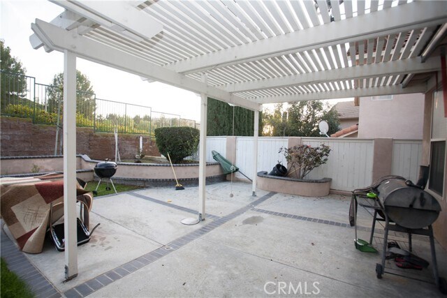 Building Photo - 8616 Silver Ridge Ln