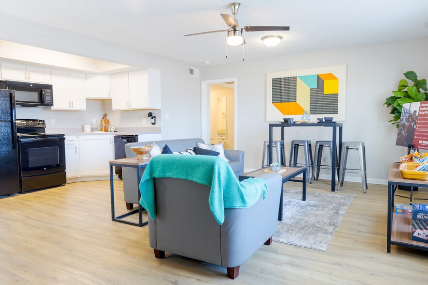 Building Photo - The Social Block & Townhomes