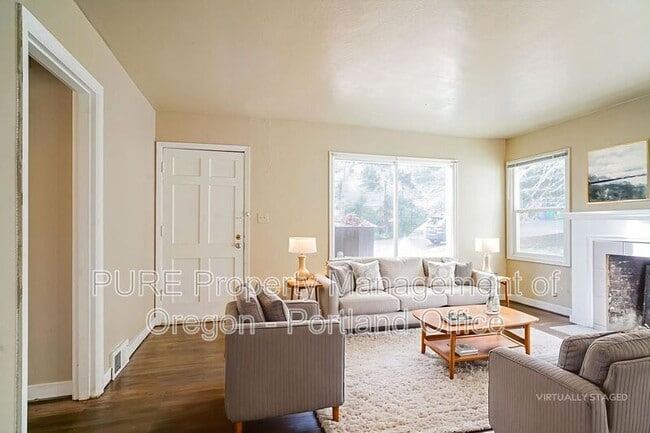 Building Photo - 4007 SW Comus St