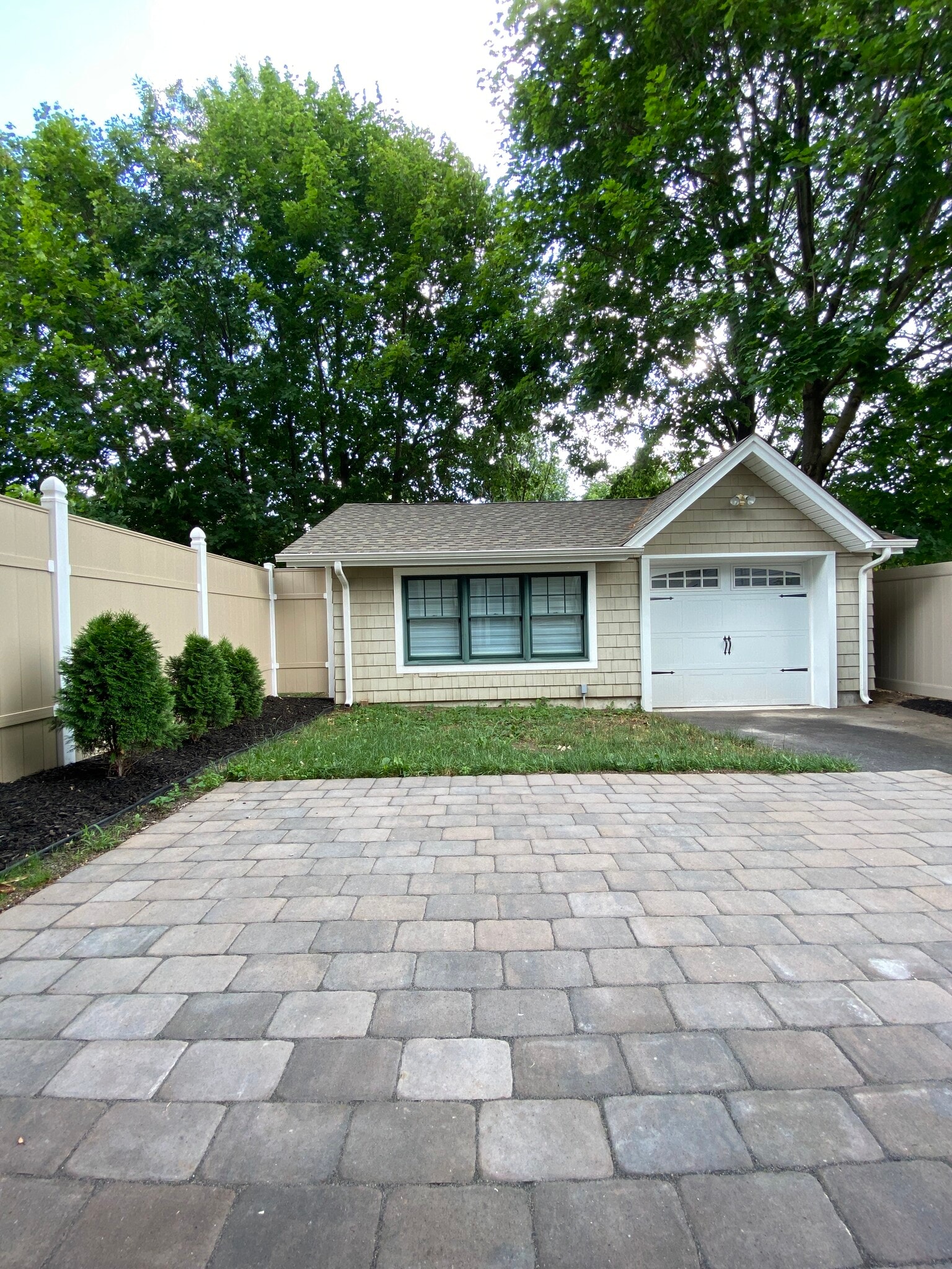 Backyard Patio - 29 Pleasant Ave