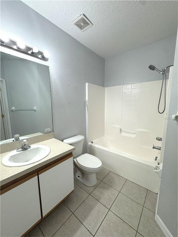 Building Photo - 9621 Lakedale Way