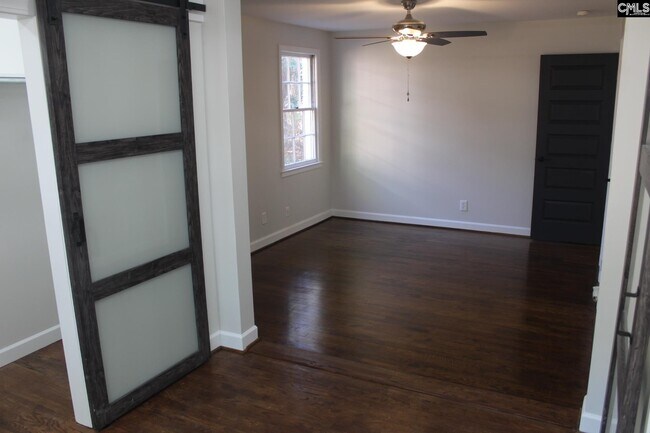 Building Photo - 955 Laurie Ln