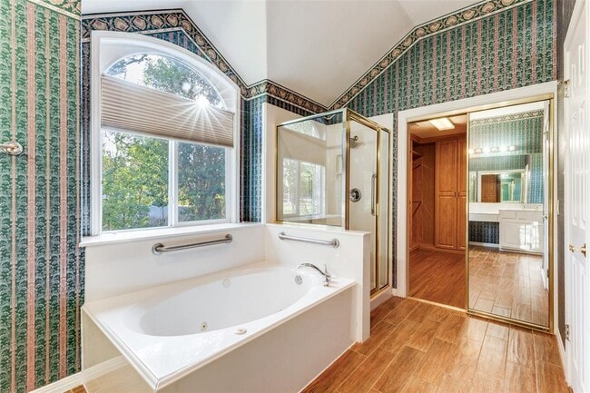 Building Photo - 6901 Bright Star Ln