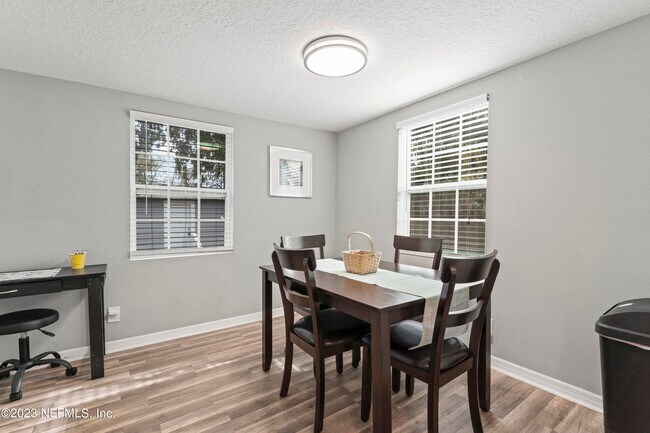 Building Photo - 1905 Niblick Dr