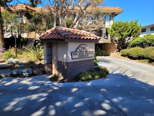 Building Photo - 190 Del Mar Shores Terrace