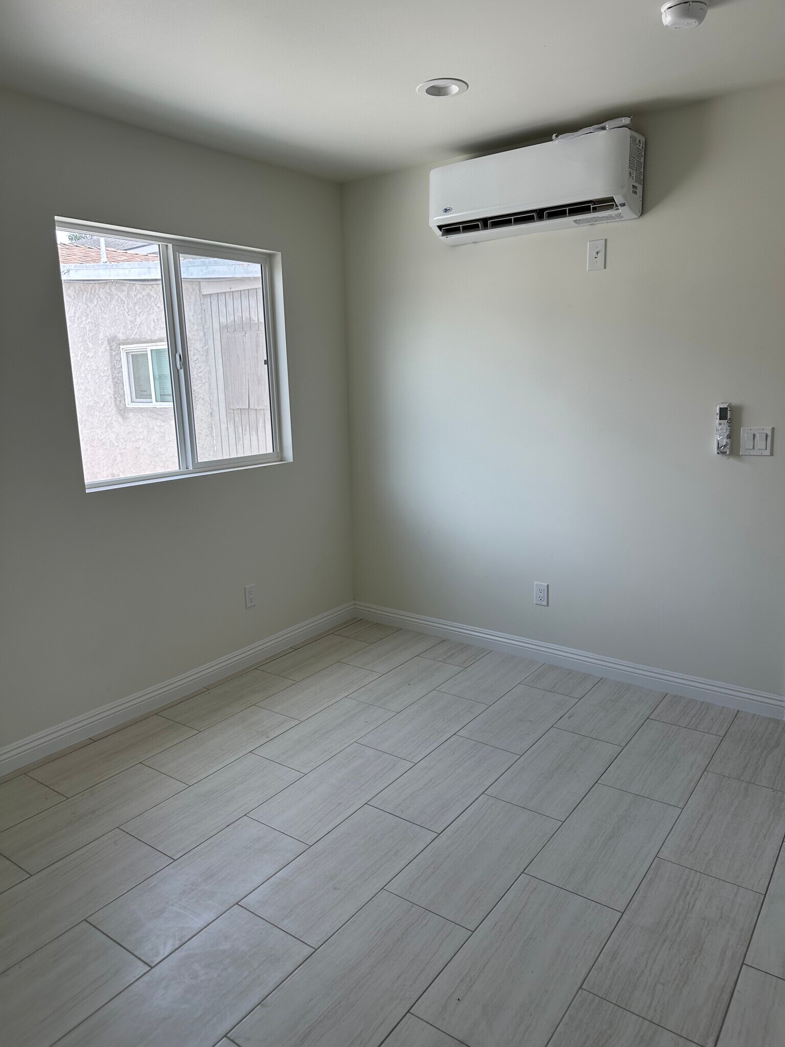 Building Photo - 4218 W 132nd St