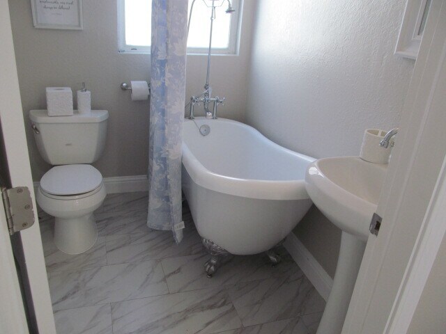 Building Photo - 2807 Filbert St