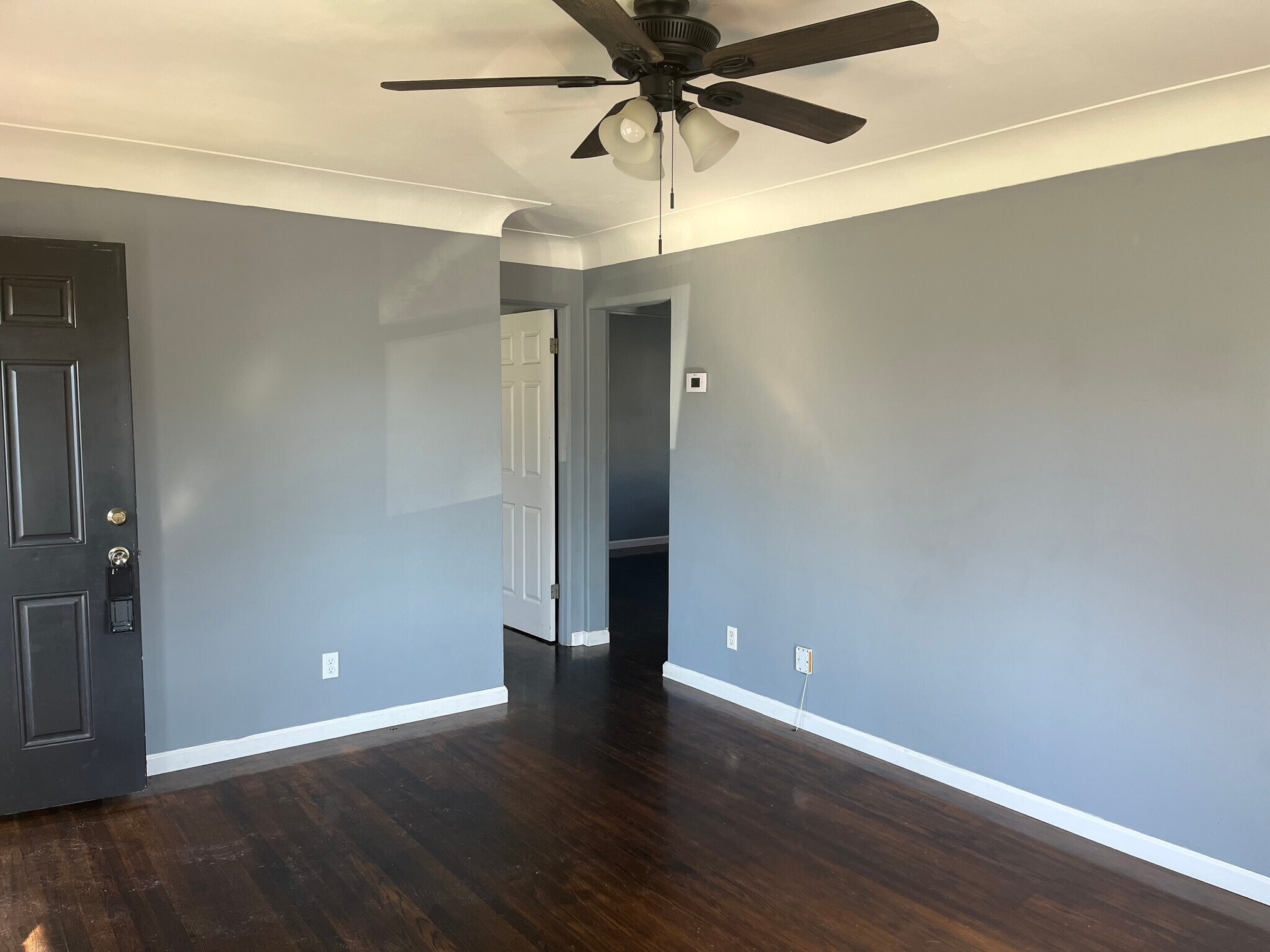 Building Photo - 3868-3870 Western Ave