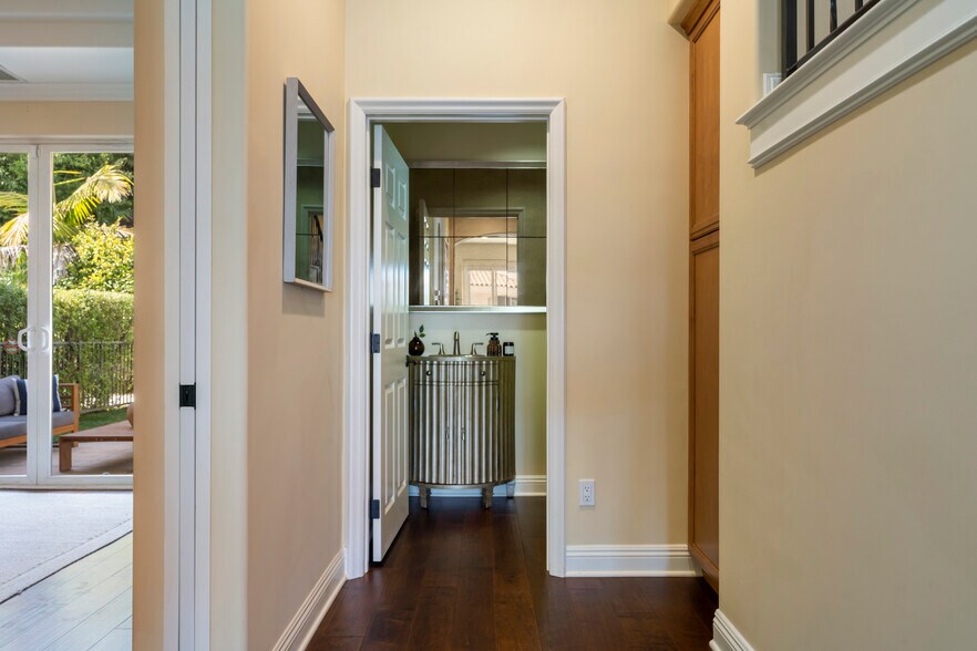 Building Photo - 23963 De Ville Way