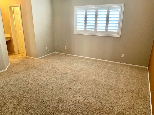 Building Photo - Hidden Gem in Gated Community - Summerlin