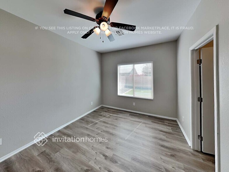 Building Photo - 19167 W Monroe St