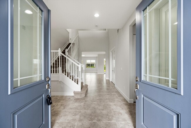 Building Photo - 14971 RedCove Pl